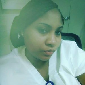 Meet your Posher, Tia